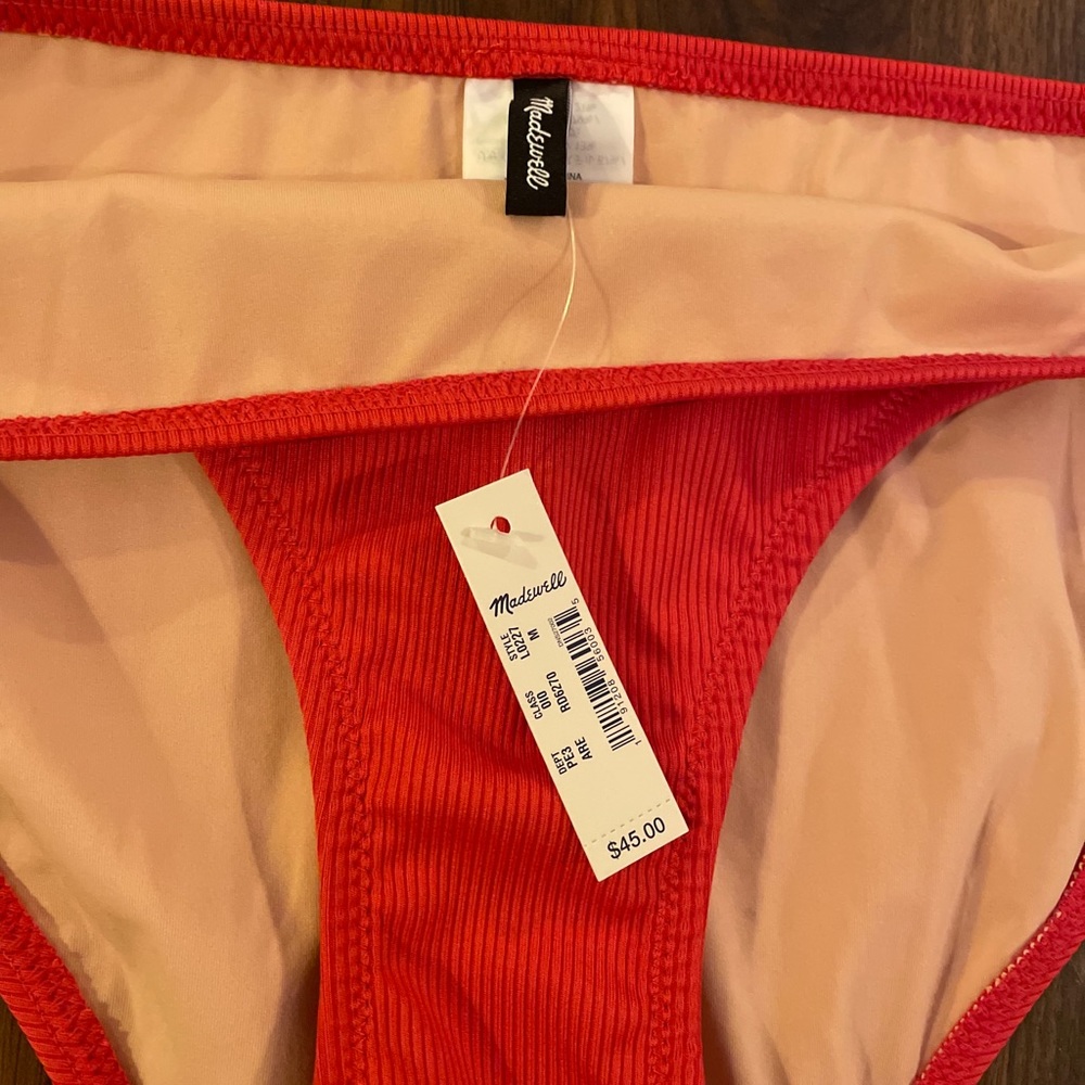 Madewell low rise bikini bottom. Size Medium. NWT